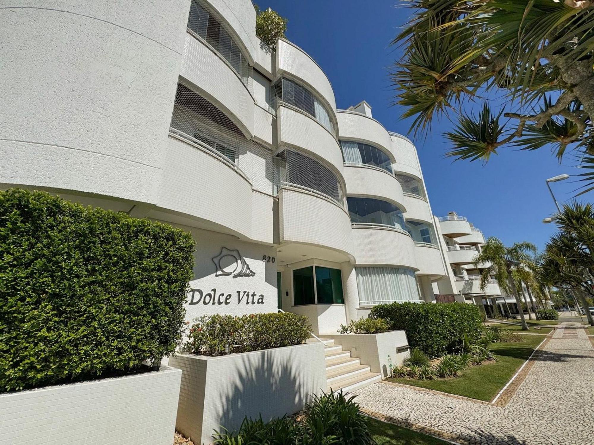 Dolce Jurere Internacional Apartamento *